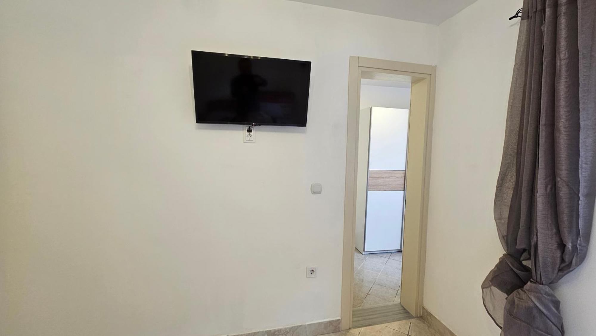 Apartmani Lime Petrovac Exterior photo
