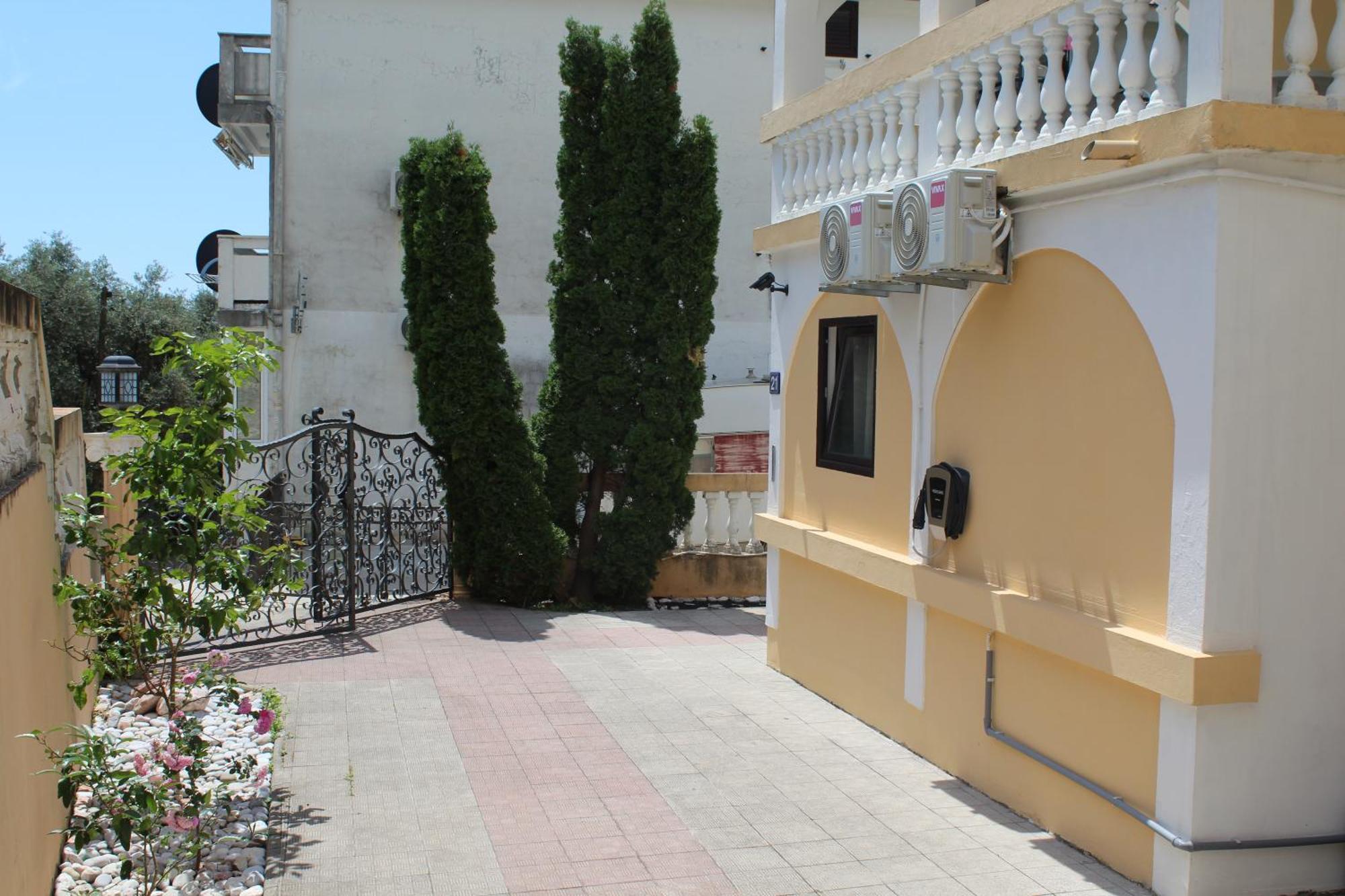 Apartmani Lime Petrovac Exterior photo
